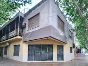 VENTA DE 2 DEPARTAMENTOS MAS LOCAL EN CAPITAL