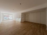 VENTA de 4 ambientes al frente con balcón terraza y 2...