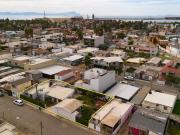 Venta de Amplia Casa céntrica en Fracc. Playa Ensenada