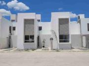 VENTA DE AMPLIA CASA EN FRACC. CAMPEONES OLÍMPICOS EN...