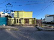 Venta de amplia casa en Granjas