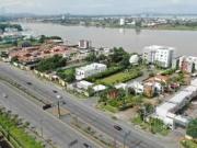 VENTA DE AMPLIA VILLA VIA A SAMBORONDON