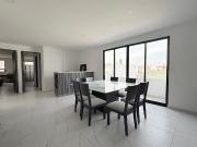 VENTA DE AMPLIO DEPARTAMENTO A 3 MIN COLEGIO GREEN...