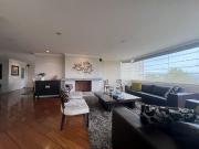 Venta de amplio departamento frente al Centro Comercial...