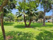 VENTA DE AMPLIO DEPARTAMENTO FRENTE AL PARQUE EN CERCADO...