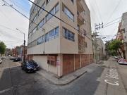 VENTA DE AMPLIO DPTO EN TELESFORO BRIONES, COL. SN...