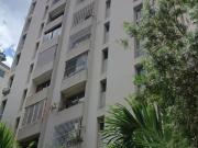 Venta de Apartamento Calle 3 A en la Urb. La Urbina Venta de Apartamento Calle 3 A en la Urb. La Urbina