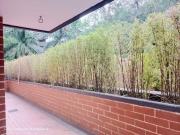 VENTA DE APARTAMENTO CON 3 PARQ. CASTROPOL MEDELLIN