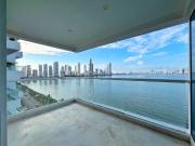 Venta de Apartamento Edificio Trocadero en Castillo...