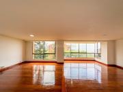 Venta de Apartamento en El Poblado / Balsos