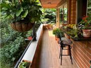 VENTA DE APARTAMENTO TIPO CASA EN EL POBLADO