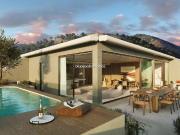 Venta de ático con tres dormitorios en Benalmádena,...