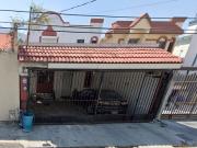 VENTA DE BONITA CASA EN GUADALUPE NUEVO LEON