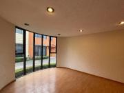 VENTA DE BONITA CASA EN SAN JERONIMO LIDICE, PUENTE...