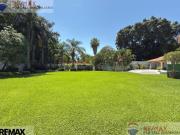 Venta de casa, 1,869 m2 de terreno, Parques Sumiya,...