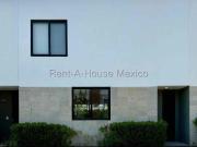 Venta de Casa 2 recamaras y área de TV, Altos Juriquilla