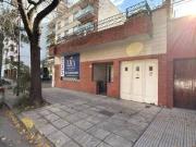 Venta de Casa 3 Amb, Cochera Patio y Gran Terraza
