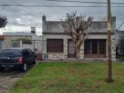 VENTA DE CASA 3 AMBIENTES EN RAMOS MEJIA