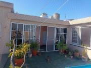 Venta de casa 3 ambientes cochera y patio Apto Crédito...