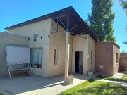 VENTA DE CASA 3 DORMITORIOS CON PILETA CLIMATIZADA