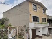 VENTA DE CASA 3 PLANTAS CON JARDIN CON ALBERCA EN...