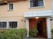 Venta de Casa 400m2 Los Geranios