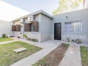 Venta de Casa 4 ambientes en Longchamps