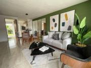 VENTA DE CASA 4 RECÁMARAS Y JARDIN EN LOMAS DE...