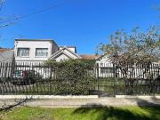 VENTA DE CASA 5 AMBIENTES EN PARQUE SAYAGO