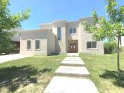 VENTA DE CASA A ESTRENAR A LA LAGUNA, BARRIO SAN...