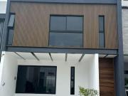 VENTA DE CASA A ESTRENAR EN CAPITAL NORTE