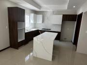 VENTA DE CASA A ESTRENAR EN FRACC PRIVADO CORDILLERAS...