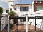 Venta de casa a precio de remate en VALLE DE LAS CASAS,...