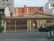 VENTA DE CASA A PRECIO DE TERRENO EN SURCO 9.5.4.9.6.7.3.6.1