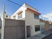 ¡Venta de Casa A unos pasos de la Unidad Hospitalaria...