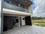 Venta de Casa al Sur de la Cd en Fracc. Santa Barbara a...