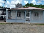 VENTA DE CASA AMPLIA EN EL BRR FE Y ALEGRIA VE21 239FA...