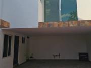 VENTA DE CASA APROXIMADAMENTE A 10 MINUTOS DE C.U. BUAP,...