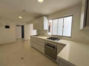 Venta de Casa Belén Rosales, nivel 1! 190m2 $680...