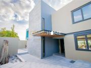 Venta de Casa Boutique Moderna con vista al Náutico de...