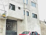 VENTA DE CASA /c 2 Departamentos Independientes En...