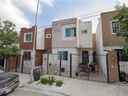 VENTA DE CASA CALLE CLAUDIA COL. LOS PINCELES Ciudad...