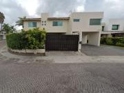 VENTA DE CASA CALLE LAGO DE CHAPALA 110 COLONIA CUMBRES...