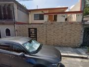 VENTA DE CASA CALLE SIERRA DE RUEDA NUMERO 1018 LAS...