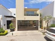 VENTA DE CASA CALLE URANO NUMERO 1018 SAN JERONIMO...