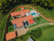 VENTA DE CASA CAMPESTRE DE LUJO EN CONDOMINIO, CERRITOS,...