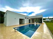 Venta de casa campestre en Cerritos Pereira
