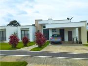 Venta de casa campestre en el Tigre Cerritos