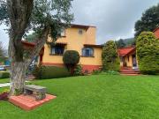 Venta de casa campestre en Santa Cruz Ayotuxco