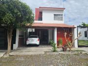 Venta de casa céntrica en villa de alvarez colima